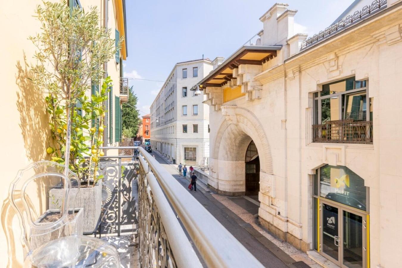 Manin Grand House Lejlighed Verona Eksteriør billede
